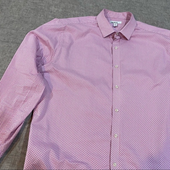 Bar III Slim Fit Stretch Pink Dress Shirt Size XL Neck: 17-17.5 Sleeves: 34-35 - Picture 4 of 11